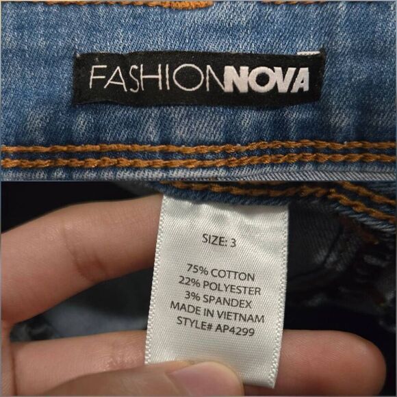 Fashion Nova Skinny Jeans(A026)-Size 3 for Women - Picture 7 of 10